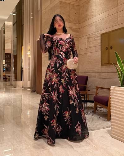 فستان مرح  - (XXXXL) الصدر:١٠٨سم , الخصر:٩٧سم