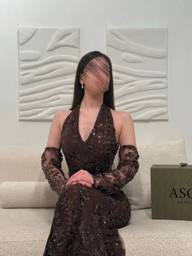 فستان رهفان بني - (XXXXL) الصدر:١٠٨سم , الخصر:٩٧سم
