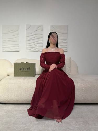 فستان لميا  - (XS) الخصر 24 انش : الصدر 30 انش