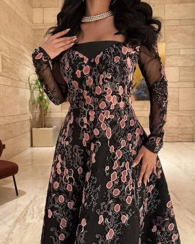 فستان مونيكا كلفة لحمي - (XXXL) الصدر:١٠٢سم , الخصر:٩١سم
