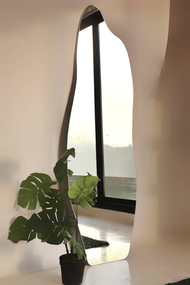 Complex frameless mirror