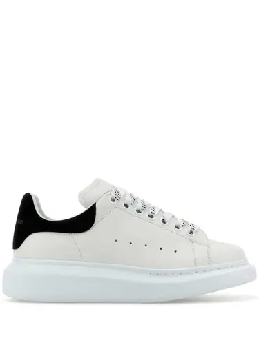 Oversized sneakers