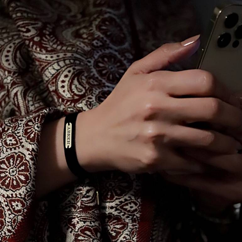 اسورة مخملية | Velvet Bracelet