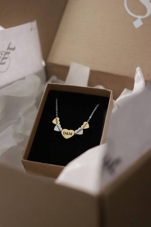 سلسلة القلوب | Hearts necklace