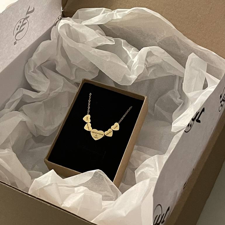 سلسلة القلوب | Hearts necklace