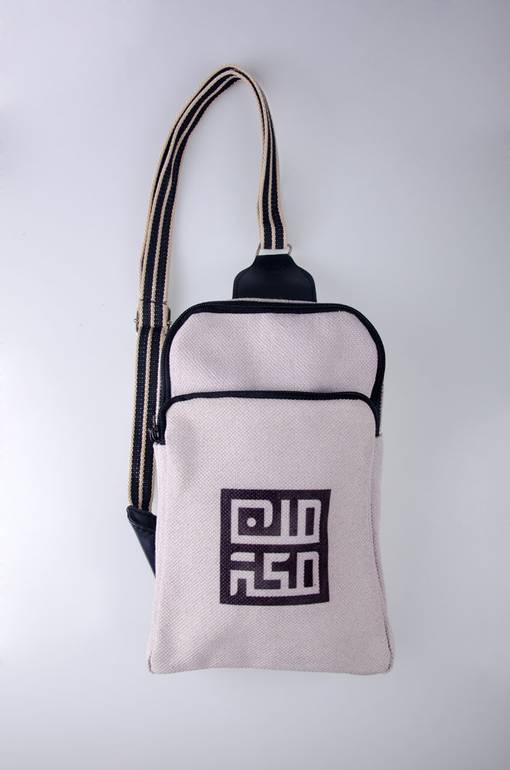 حقيبة, من مكة أسود