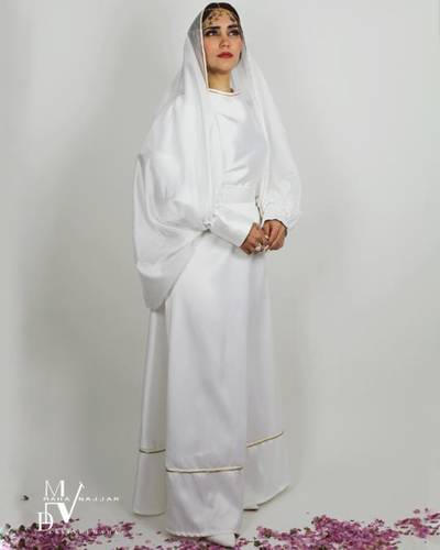 جلابية من قطعتين مع وشاح خارجي
