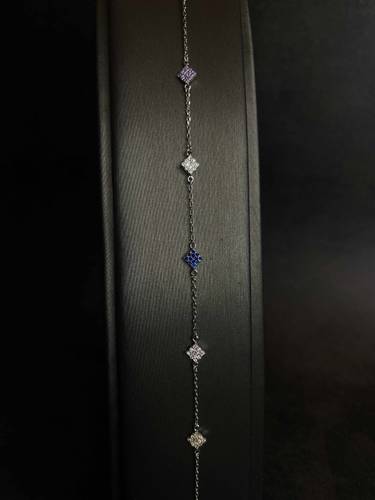 اسوارة أنيقة فضة عيار 925 بمرصعة بالزركون الملون