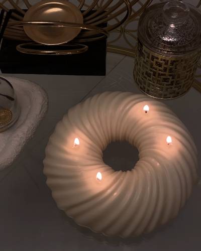 🕯 الشمعة العملاقة