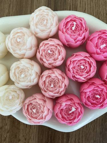  شمعة زهرة البيوني 🌸
