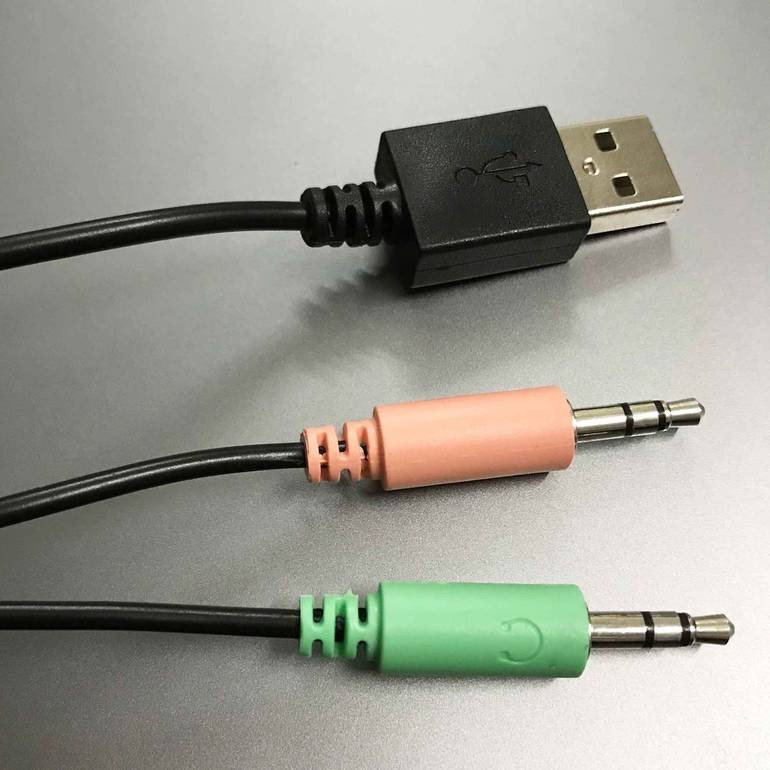 مكبرات صوت شريطية قوية من SonicGear U300 مع تأثيرات ضوئية رائعة (USB)