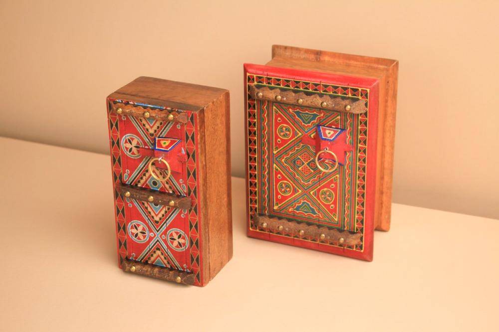 صندوق باب خشبي (احمر)
