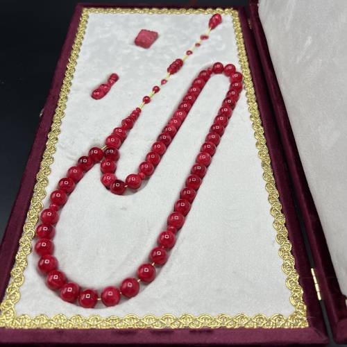 علبة فاخرة للاقتناء او الاهداء فاتوران تمليكة ❤️