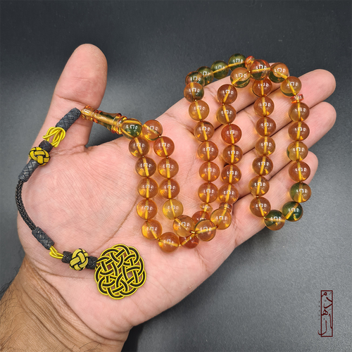زعفراني مع طربزونة 📿