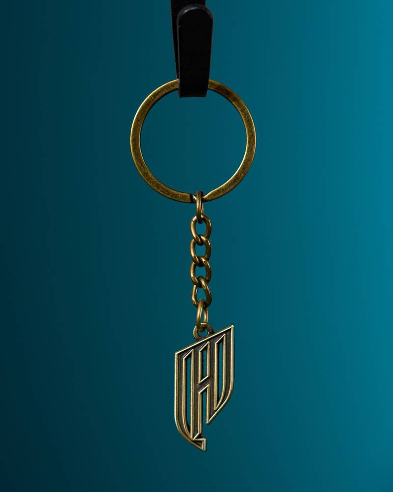 Qadsiah crest keychain bronze