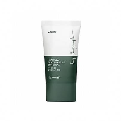 Heartleaf silky moisture sunscreen واقي شمس بخلاصه الهارتليف 
