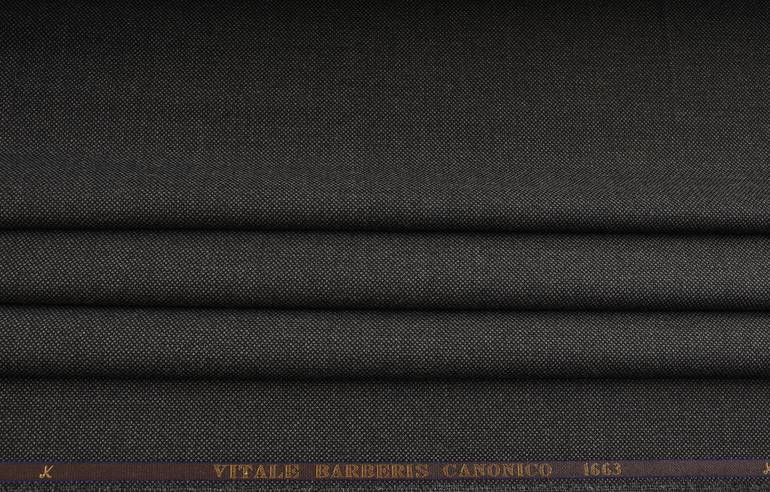 صوف إيطالي ١٠٠٪ من شركة  VITALE BARBERIS  Bird Eye S 110 باللون الرصاصي الغامق