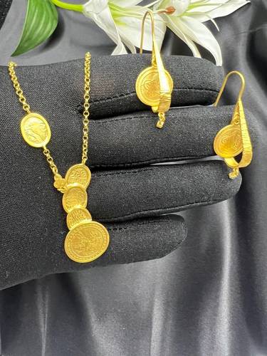 عقد مع حلق ذهب عيار 21 موديل بوسني أنتيك