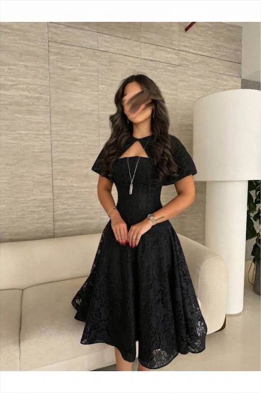 فستان ميدي كلوش دانتيل أسود بجاكيت