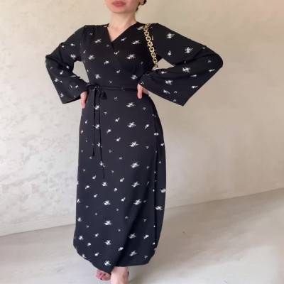 فستان ساتان طويل للنساء بتصميم قفطان أنيق مع حزام ورباط علوي