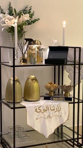 عربة الضيافه اسود