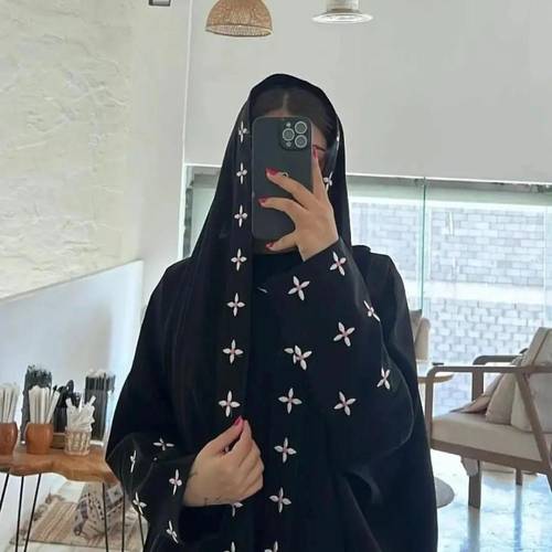 عباية تطريز 
