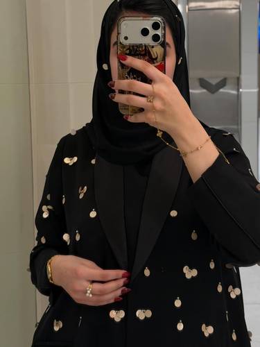 دلال 