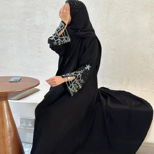 عباية شك 