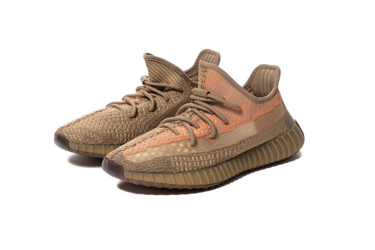 Yeezy 350 V2 sand taupe
