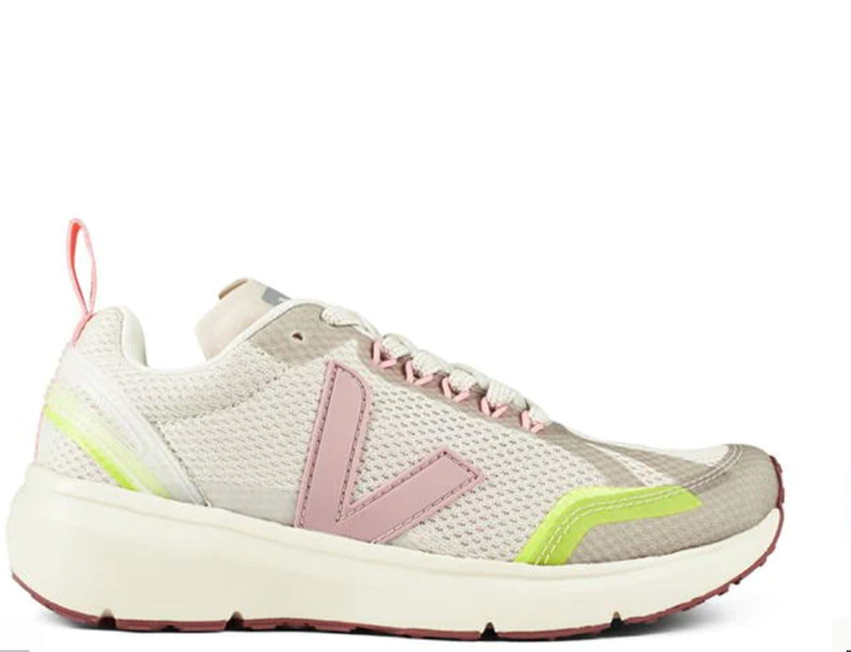 نسخة من veja trainers