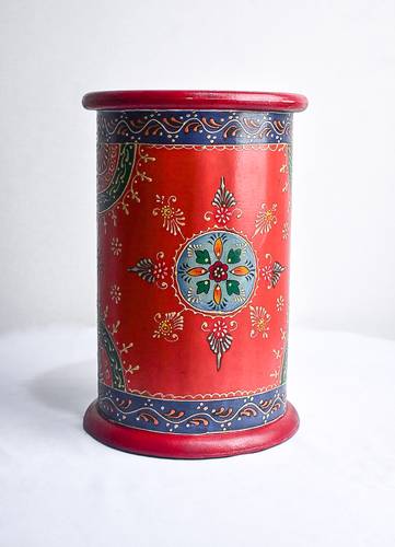 Wooden vase - red