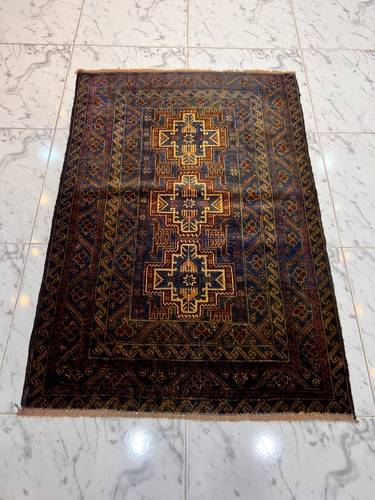 Patterned wool carpet