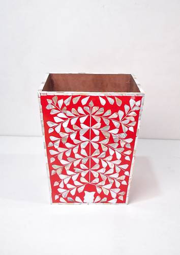 Red Dustbin of Pearl