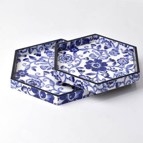 Hexagonal resin trays set