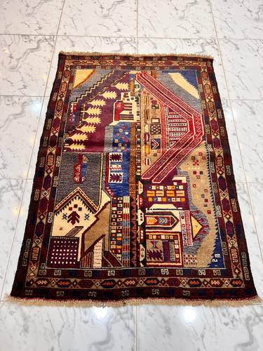 Patterned wool carpet