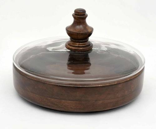 Round natural wooden bowl