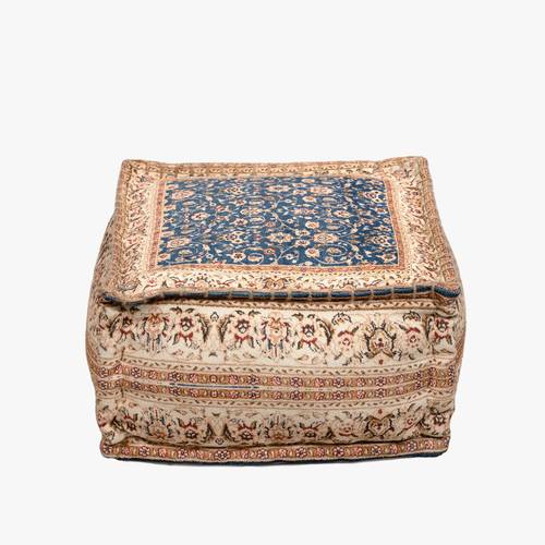  small pouf cotton square