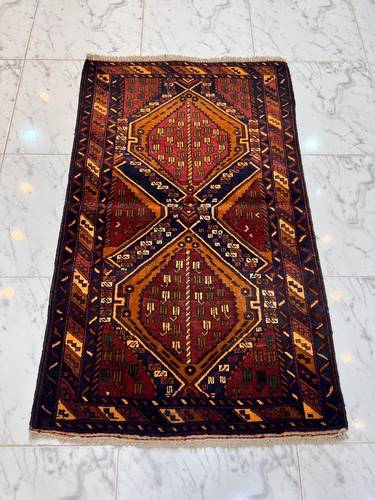 Patterned wool carpet