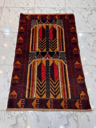 Patterned wool carpet