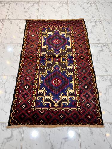 Patterned wool carpet