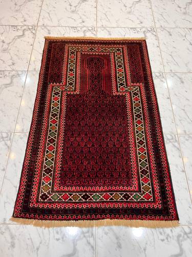 Patterned wool carpet