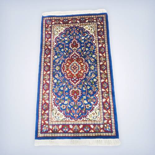      Handmade cashmere CARPET