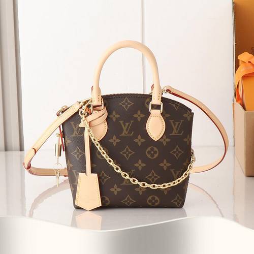 حقيبة لويس فيتون لوكيت louisvuitton Lockit BB