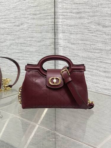 حقيبة ديور جولي الصغيرة Dior Jolie Mini Bag (marron) 