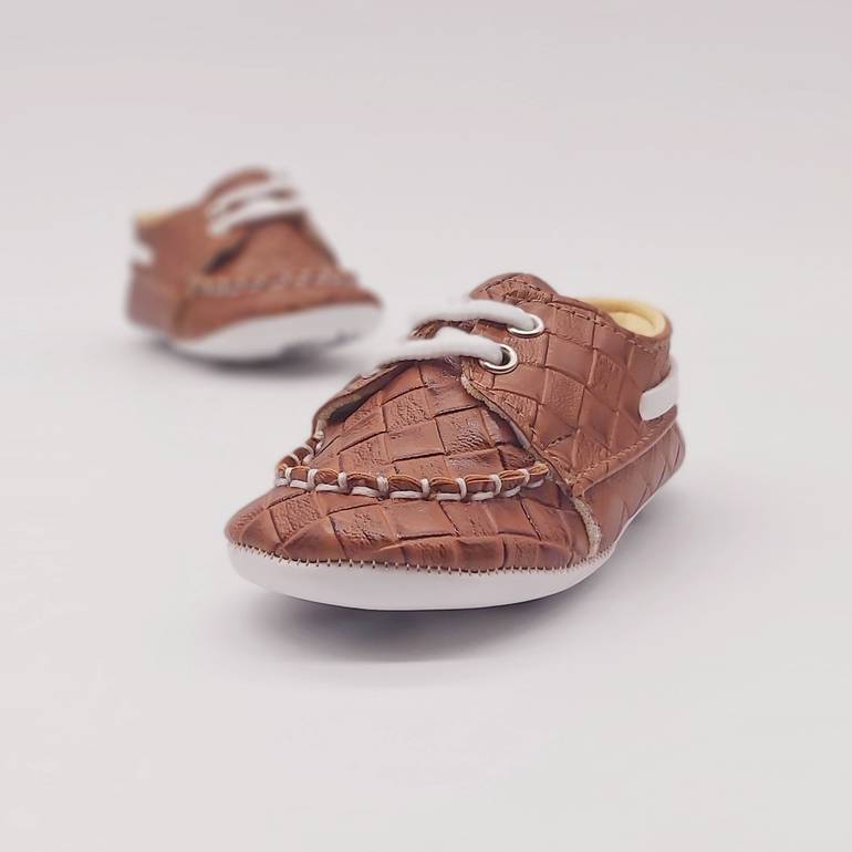 حذاء بيبي كول للمواليد لون بني من بيبي باتيني 