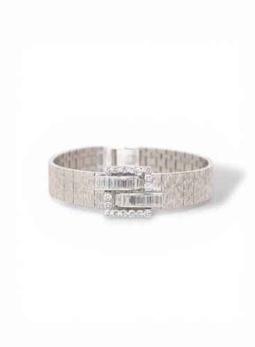 ساعة فاخرة من Piaget من الذهب الأبيض عيار 18 قيراط والألماس