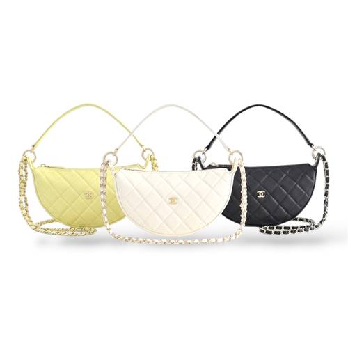 حقيبة Chanel هوبو <عدد محدود>