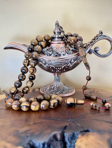 سبحة خشب العود برائحة