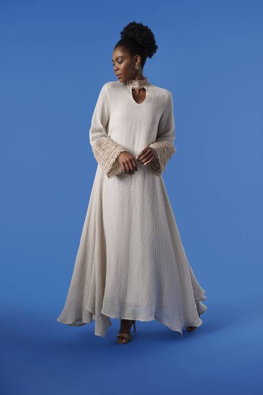 Stitch Threads on Collar and Sleeve Thobe