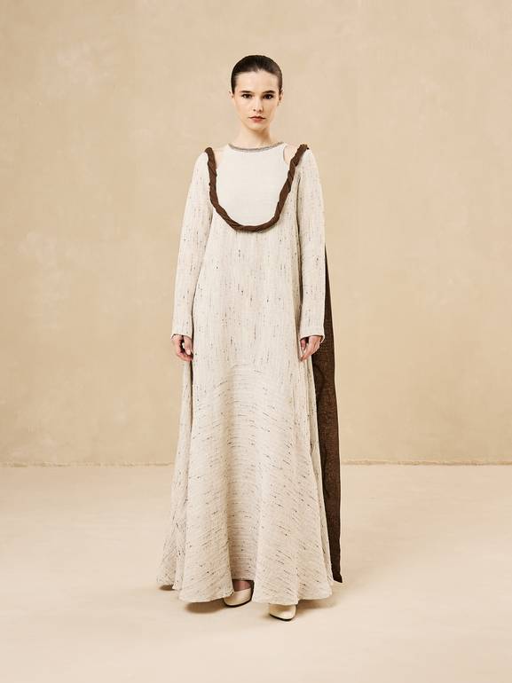 Thoub with embroidered cape